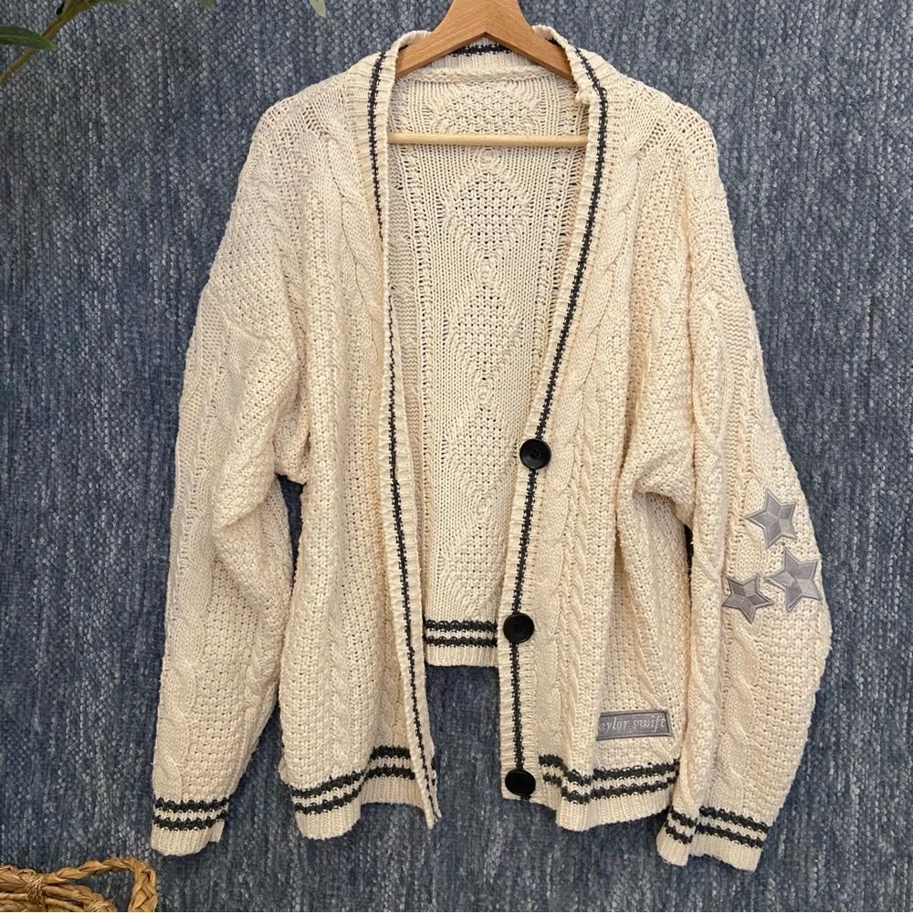 Taylor Swift CARDIGAN Cream Cable HEAVY Knit with Star Accents Oversized Fit